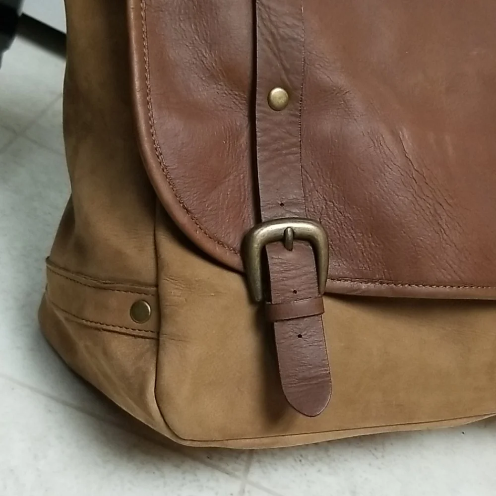 Vintage Leather Large Messenger Style Briefcase